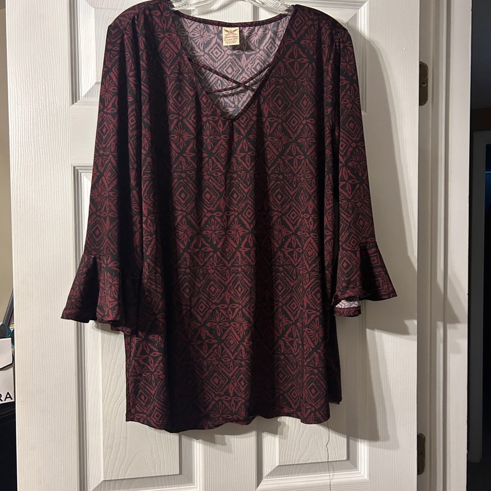 Faded Glory Burgundy Patterned V-Neck Bell Sleeve Blouse